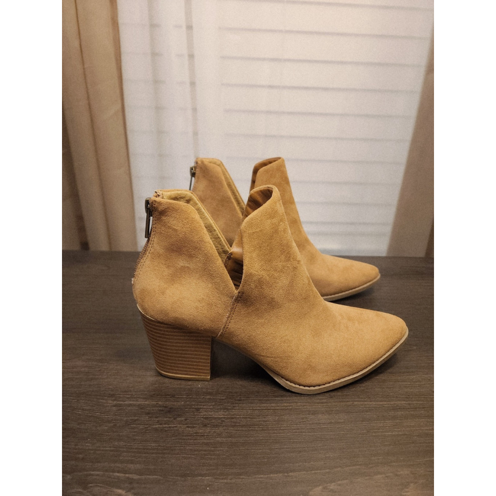 Sun + Stone Modern Microsuede Western Block Heel Booties Boots 7 M Tan BROWN - Picture 7 of 13